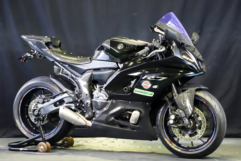 YAMAHA // YZF-R7 (2022-) --