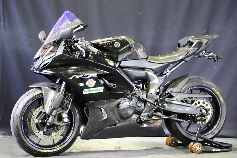 YAMAHA // YZF-R7 (2022-) --