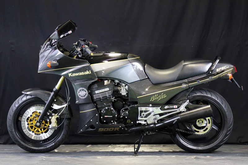 GPZ900Rアッパーカウル 55048－5407－T4エボニー/グレー