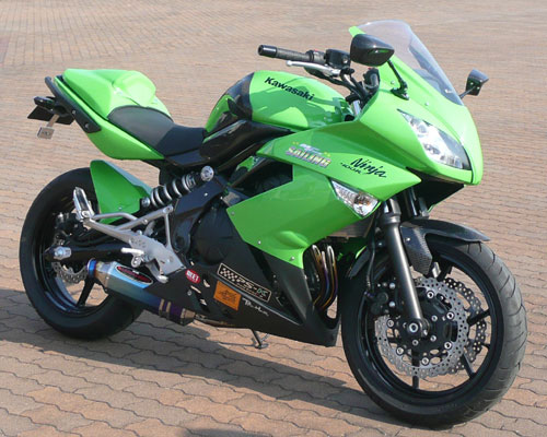 NINJA 400R カーボン　スクリーン