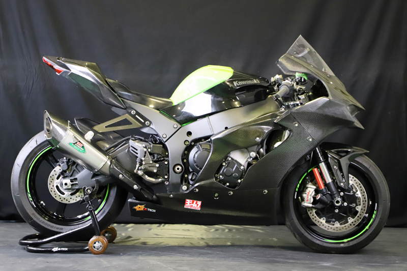 KAWASAKI // Ninja ZX-10R (2021-) --