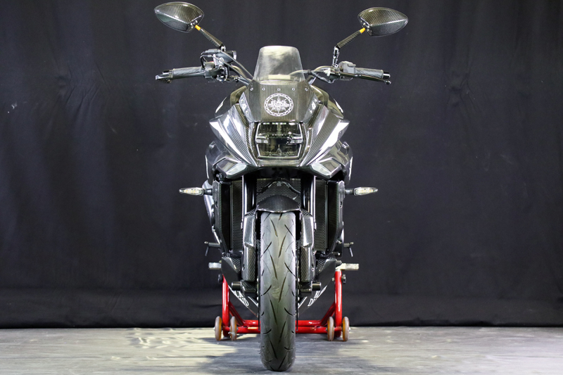 SUZUKI // KATANA --