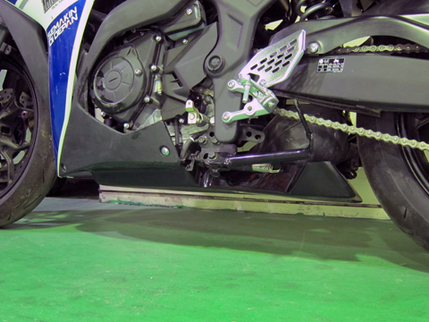 YZF-R25 (2015-2017) アンダーカウルインナートレー --